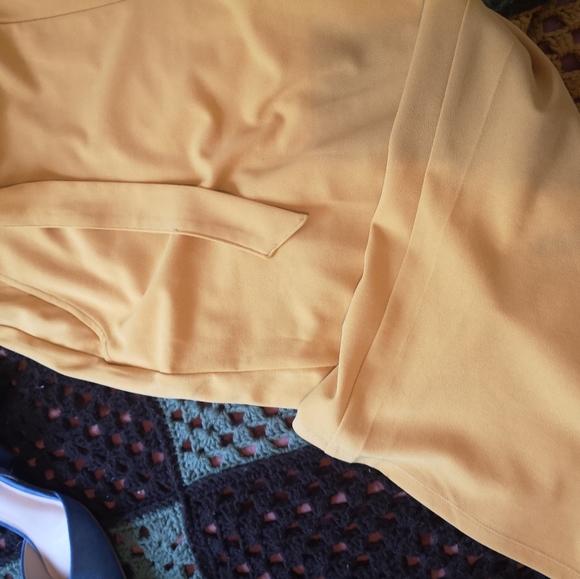 3x mustard yellow cropped wide leg pants - Picture 3 of 3